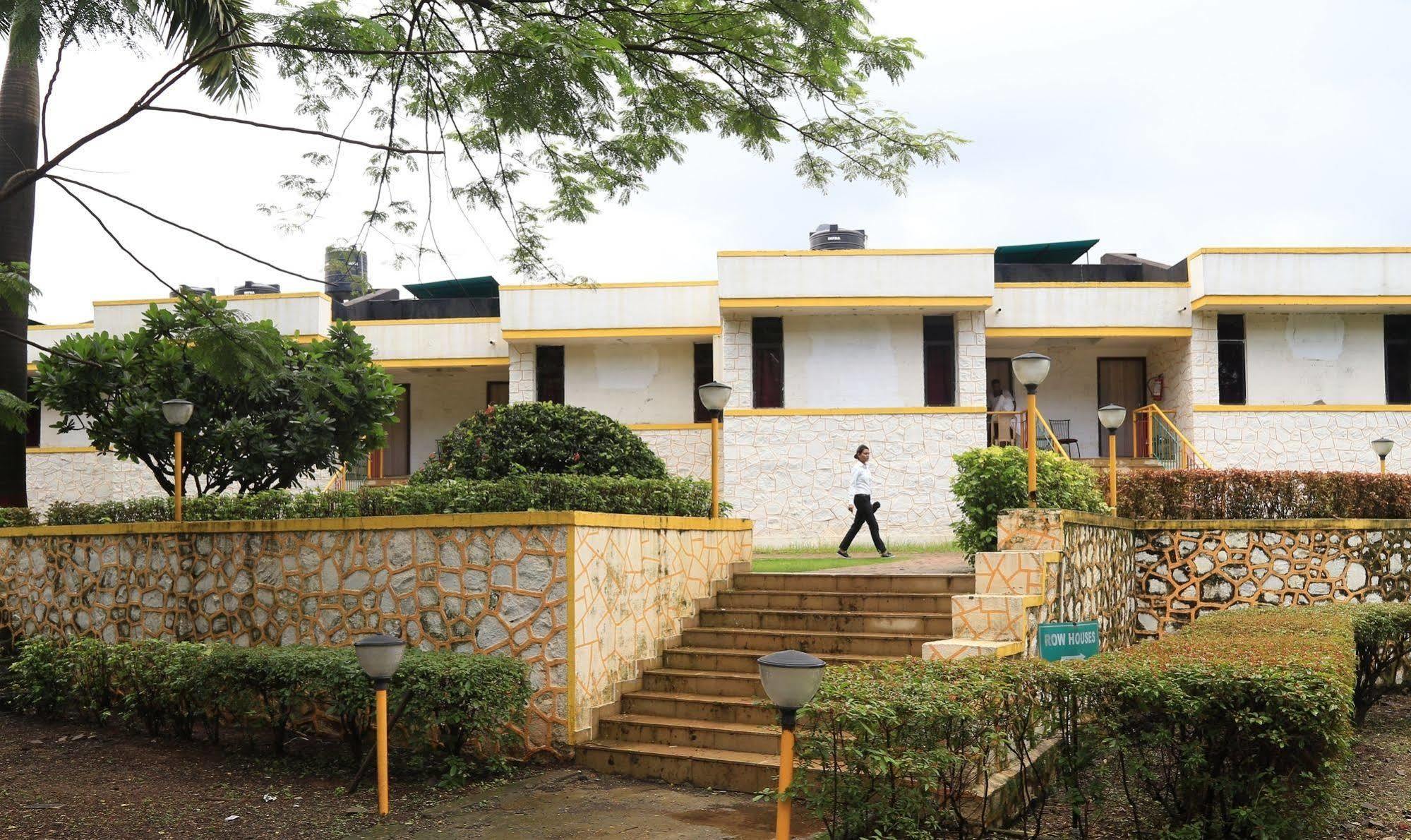 Panoramic Resort Panvel Karnala ภายนอก รูปภาพ